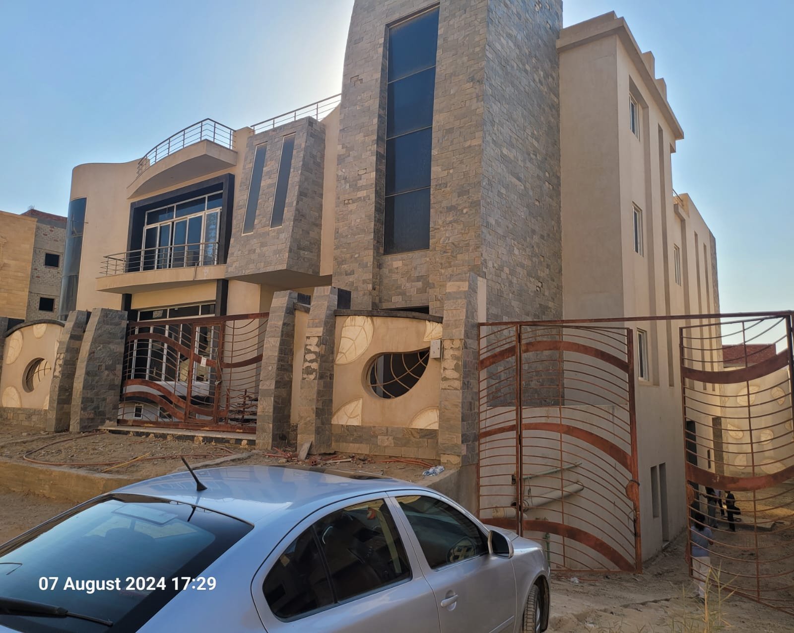 فيلا 9 غرف للبيع في جولدن سكوير، القاهرة الجديدة