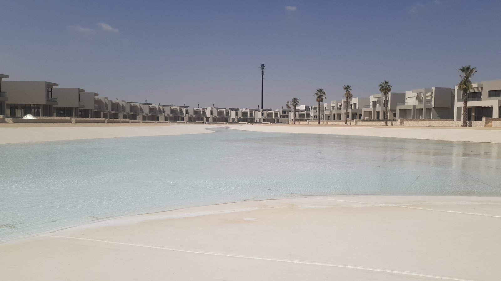 شاليه غرفتين للبيع في أزها العين السخنة