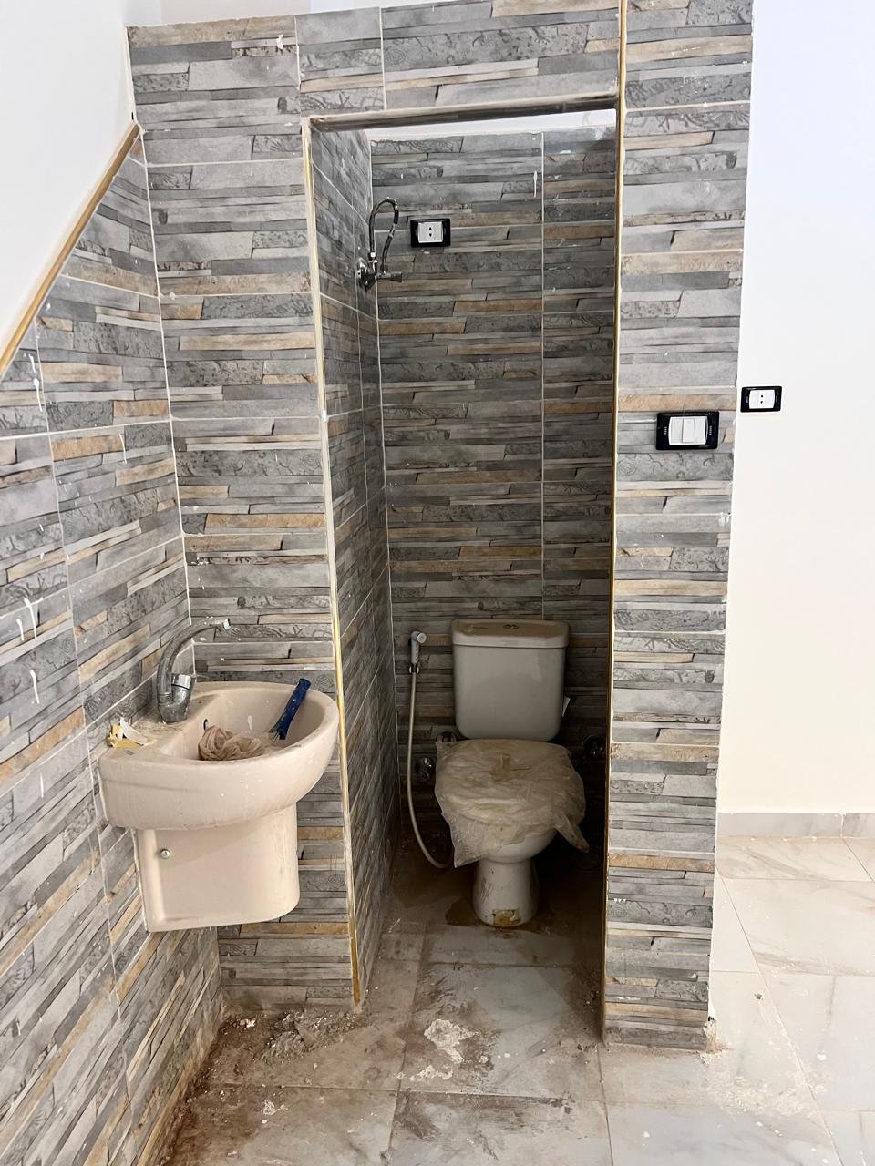 80 sqm clinic for rent in مدينة 6 أكتوبر 6th October