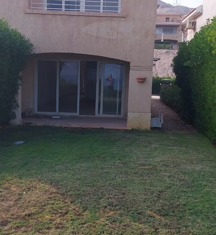 Exterior facade beside the garden - twinhouse in Telal, Ain Sokhna