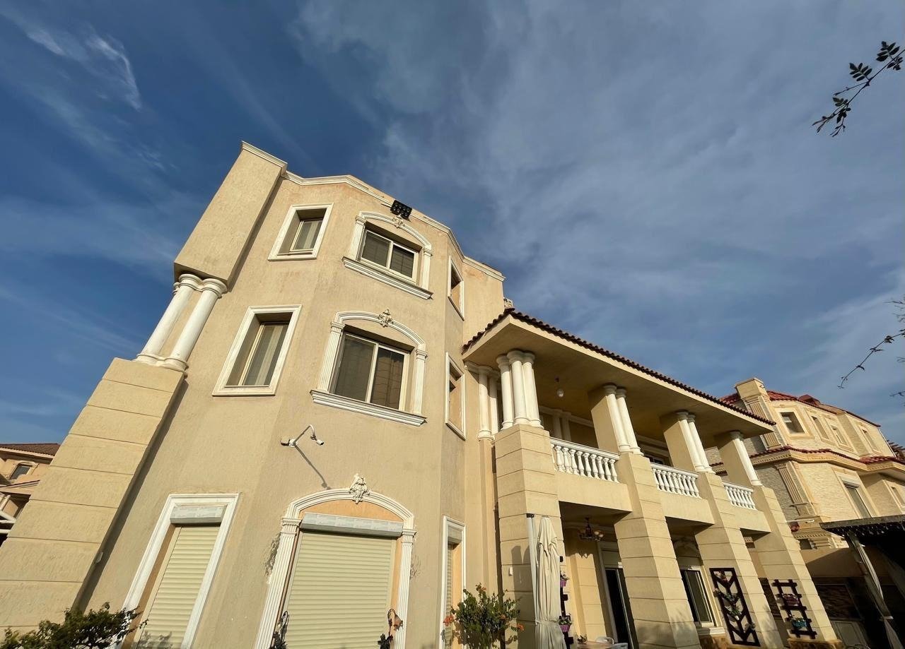 6 Bedroom Villa for Sale in Maxim Country Club Compound, New Cairo
