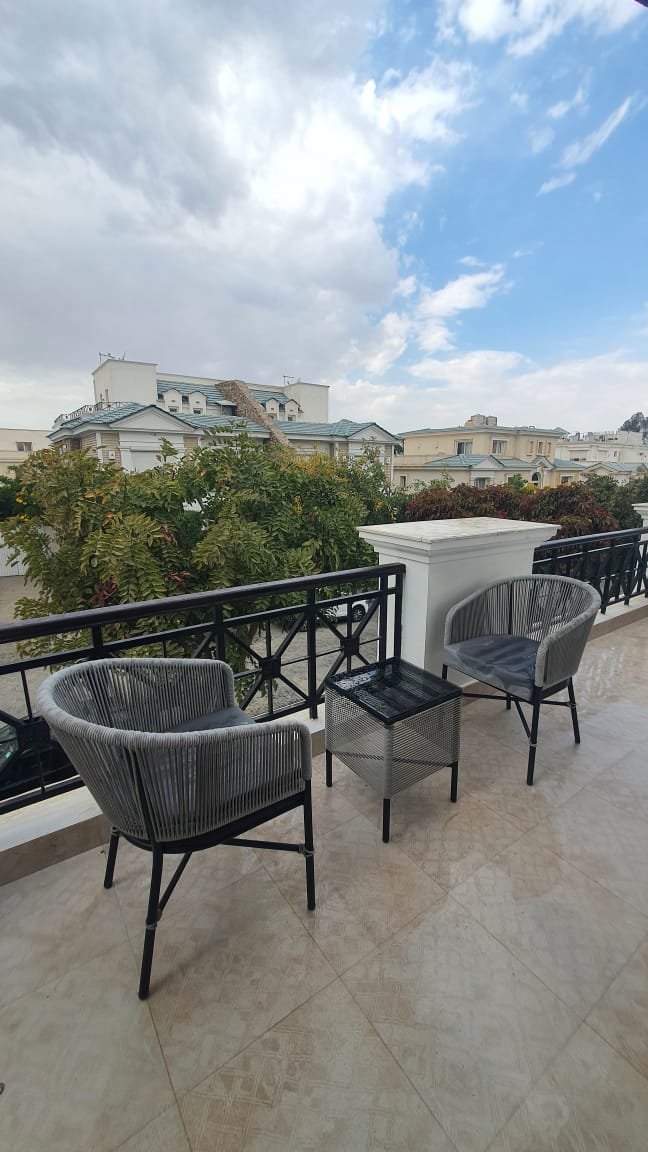 Fully Finished 5 Bedroom Villa for Sale in Mountain View 1, New Cairo