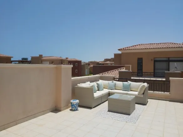 Roof terrace lounge in the Marassi penthouse - ركنية تراس الروف في بنتهاوس مراسي