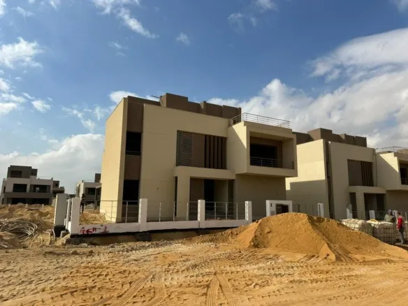 Villa exterior - 4BR villa for sale in Palm Hills, New Cairo | واجهة الفيلا - فيلا 4 غرف للبيع في بالم هيلز القاهرة الجديدة