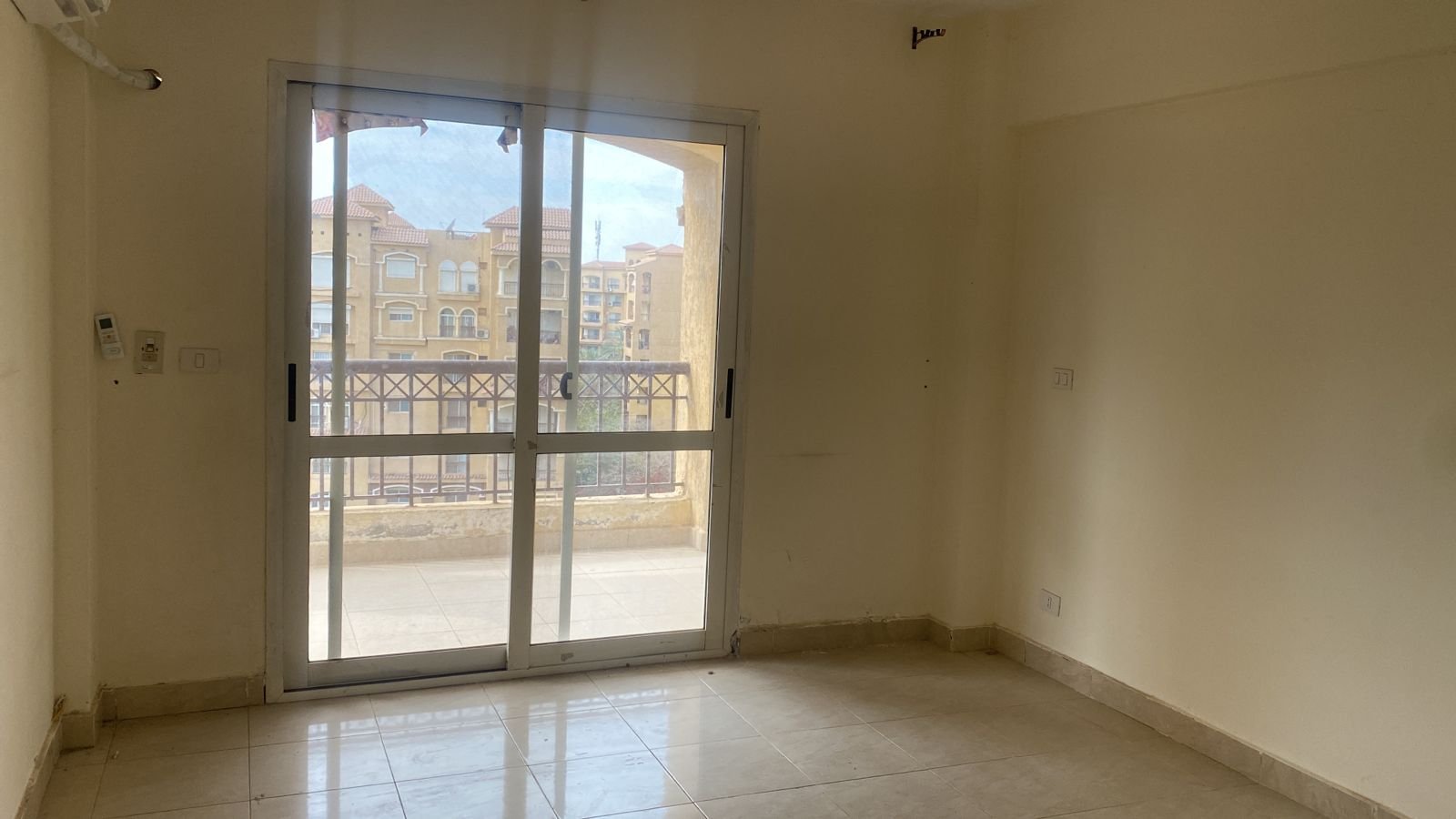 Apartment for rent with fully finished interiors