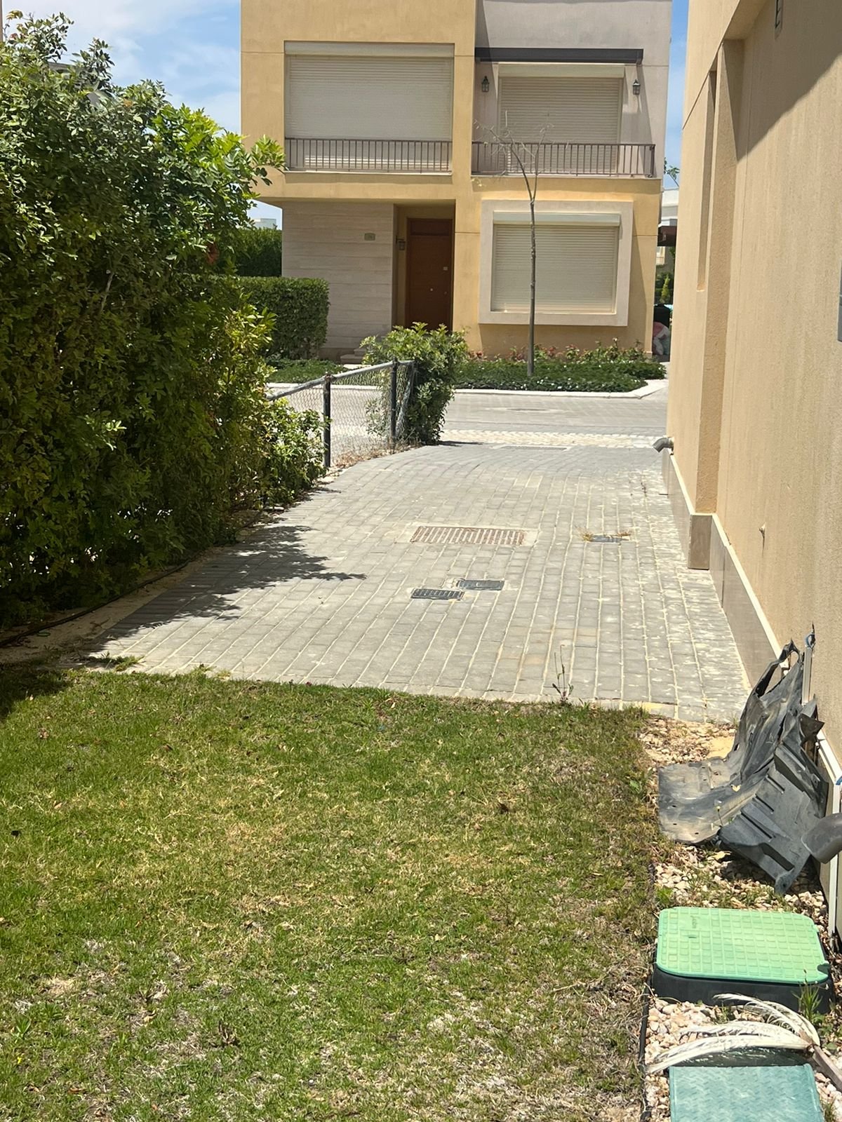 Duplex for sale by R&C Estate