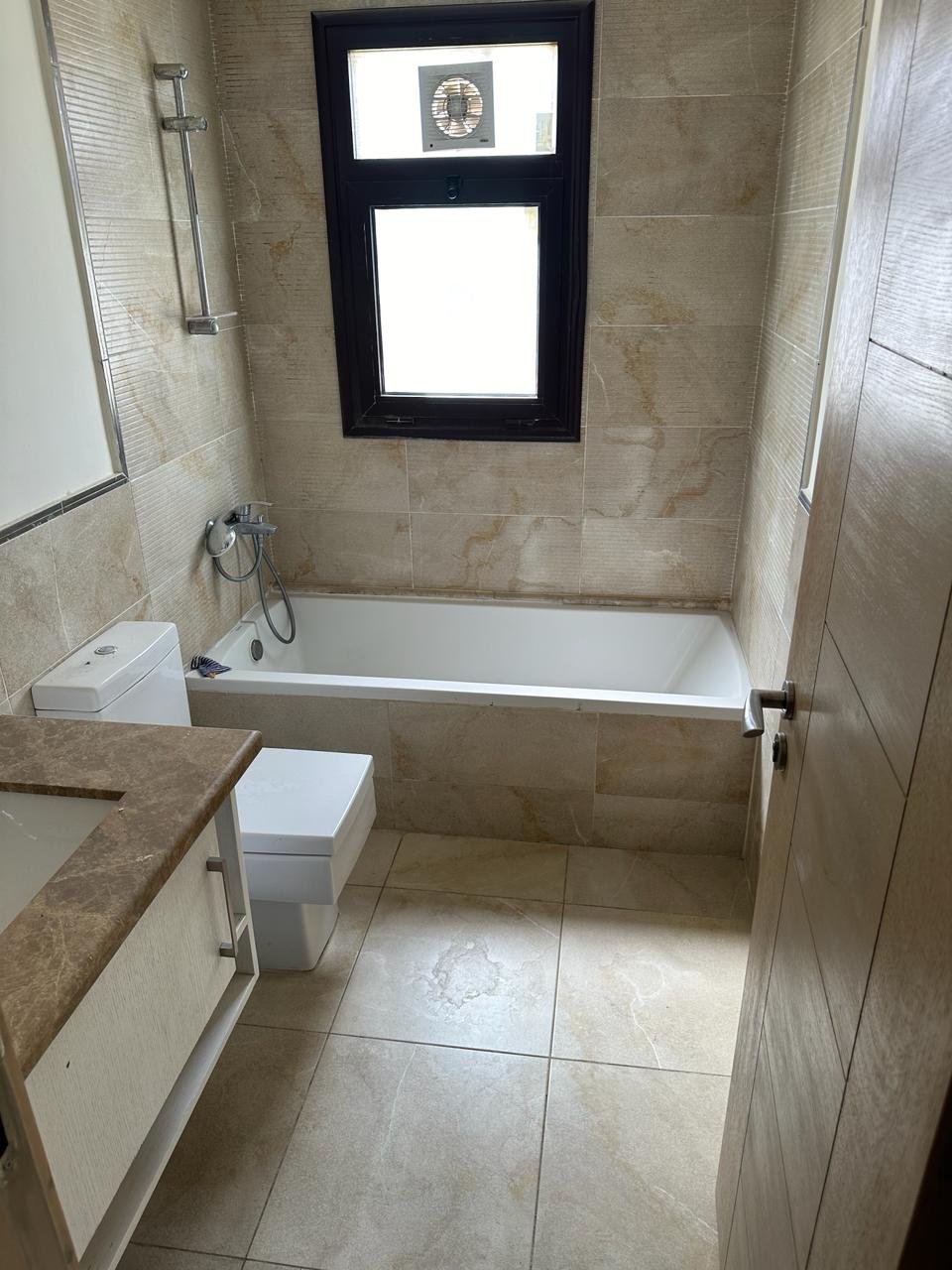 3-bedroom-twin-house-for-sale-in-egypt-10 Twinhouse for rent in Suez