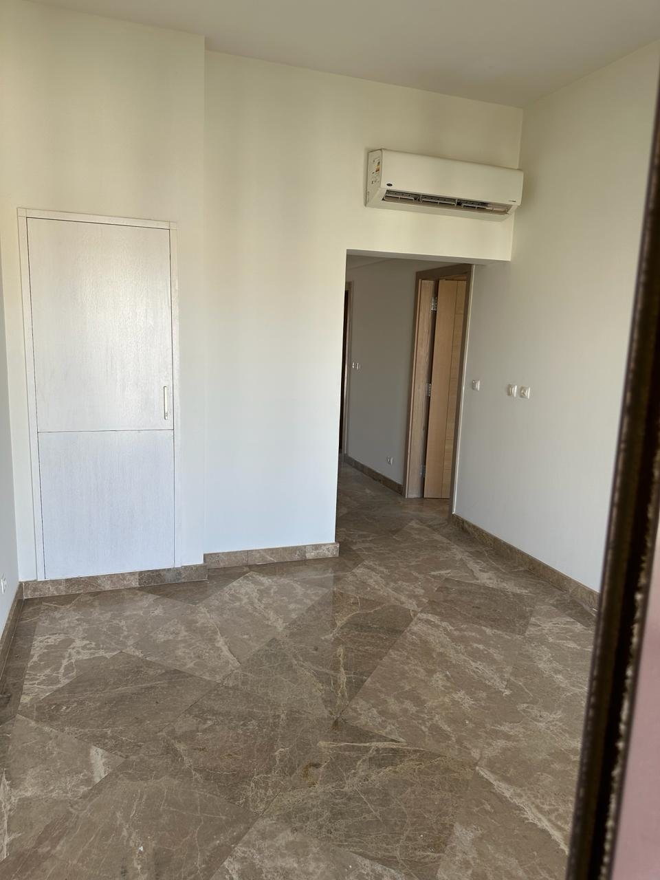3 bedroom twinhouse in Swan Lake 6th October