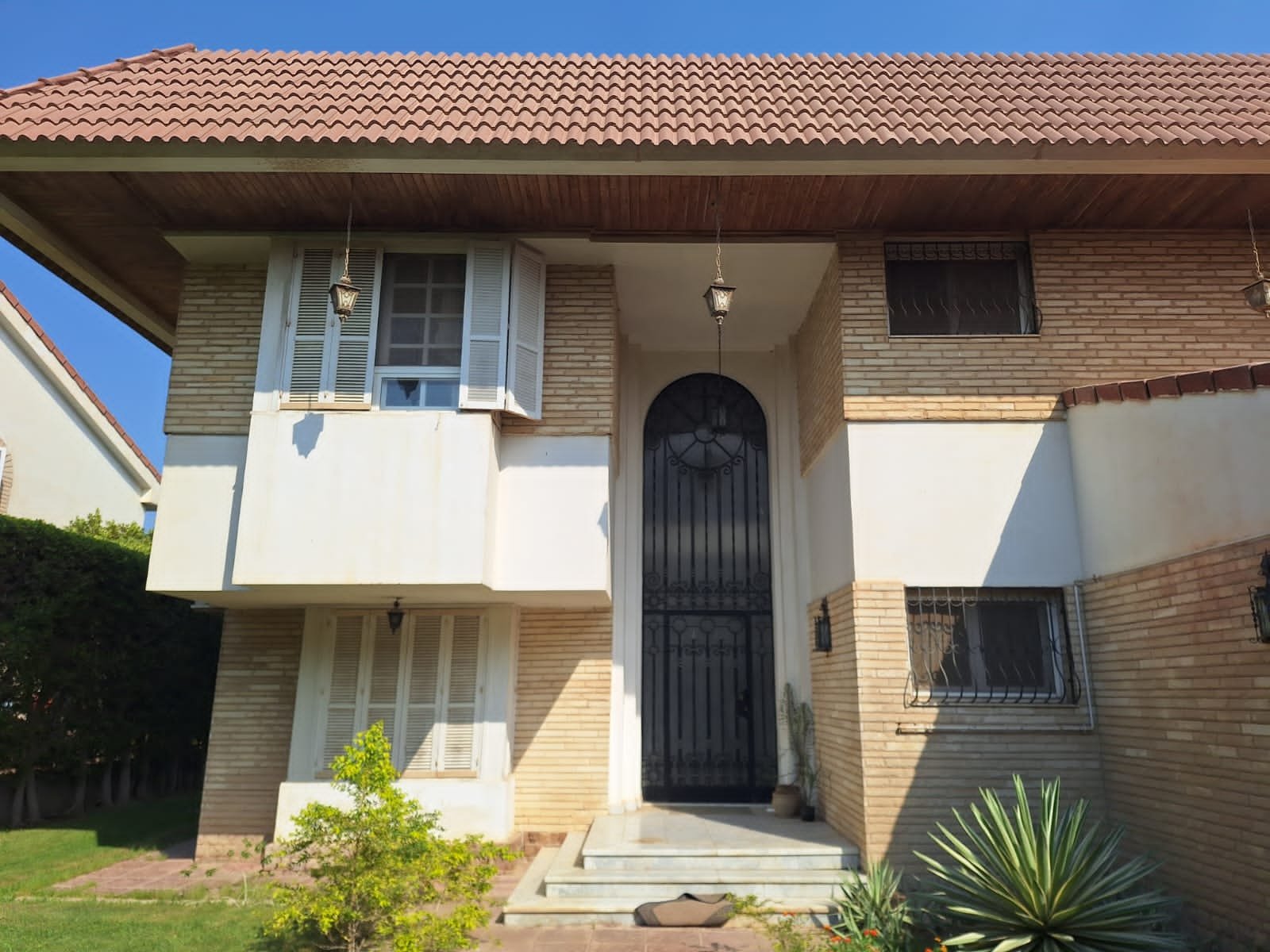 3-bedroom-villa-for-sale-in-egypt-5 300 sqm villa for sale in R4 Suez