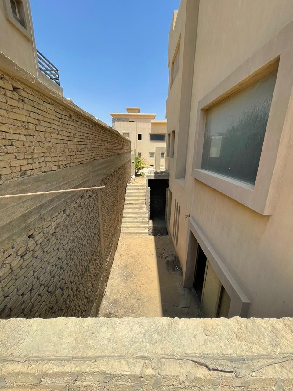 5-bedroom-villa-for-sale-in-egypt-4 475 sqm villa for sale in Zayed Giza