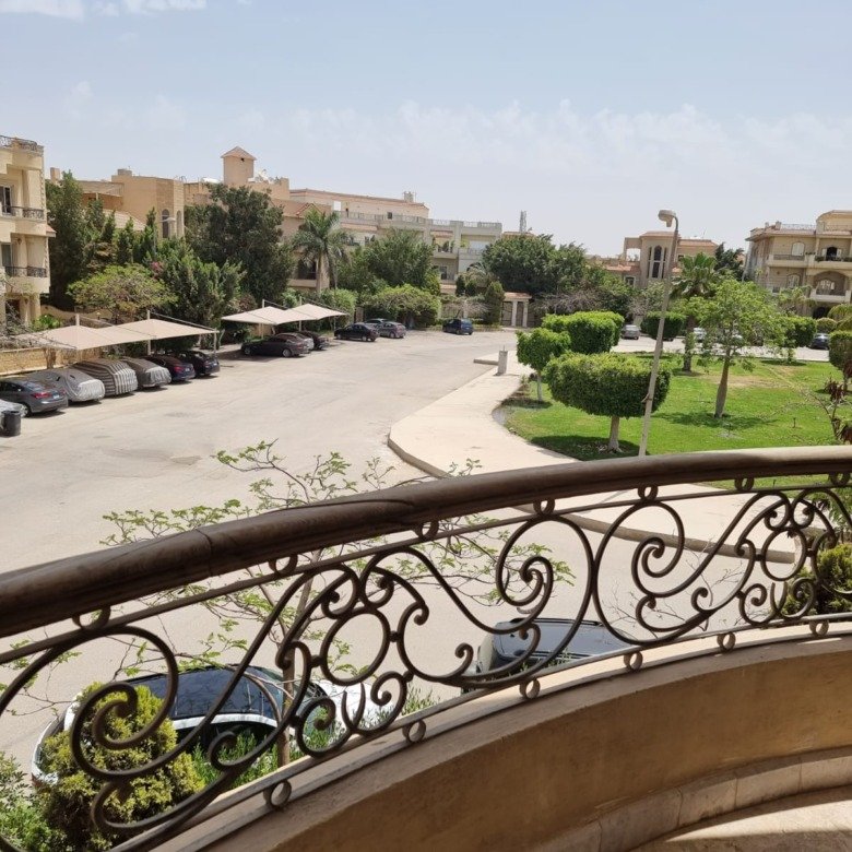 6 bedroom duplex for sale in new cairo