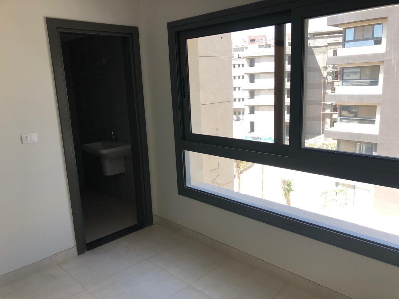 44-01-1498-source-02 عيادة غرفة واحدة للإيجار في مدينة 6 أكتوبر