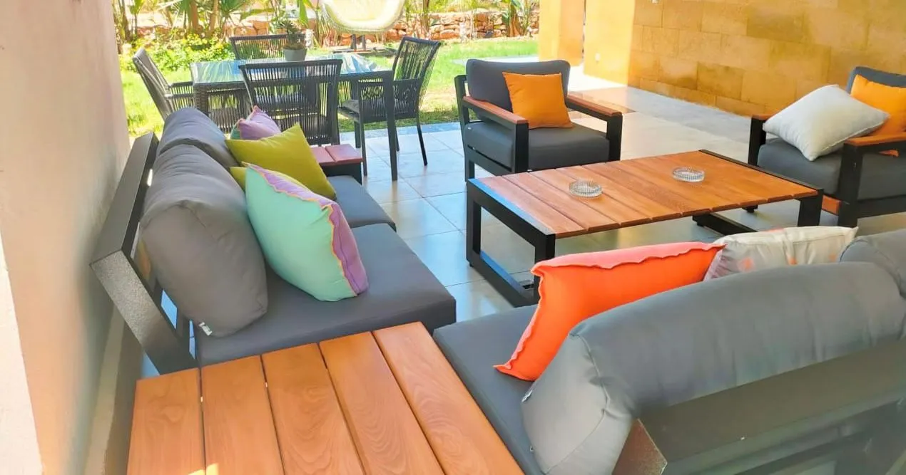 Seashell North Coast chalet for rent - terrace seating