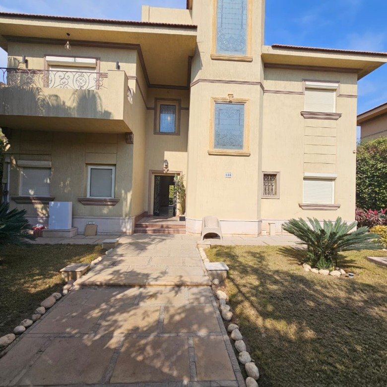 Moon Valley New Cairo villa for rent - فيلا مستقلة للبيع في مون فالي التجمع الخامس 31124-01