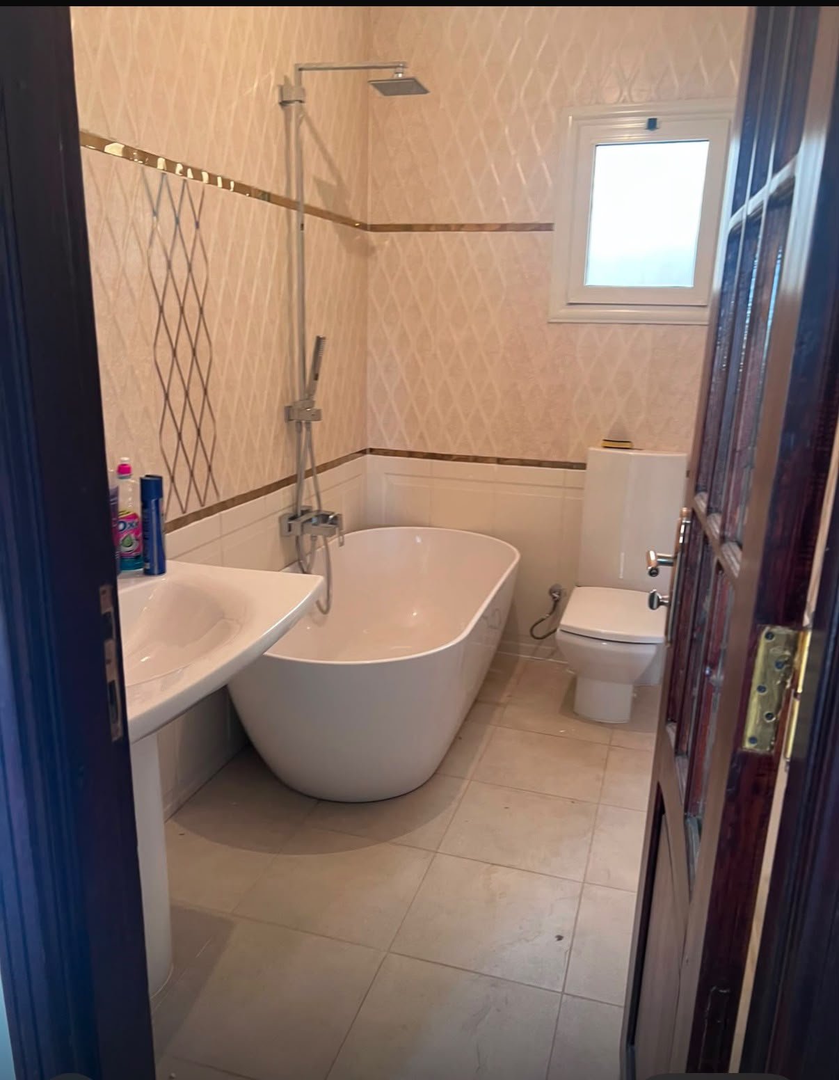Apartment for sale in Al Banafseg 10, New Cairo - شقة للبيع في فيلات البنفسج 10، التجمع الأول 480-03
