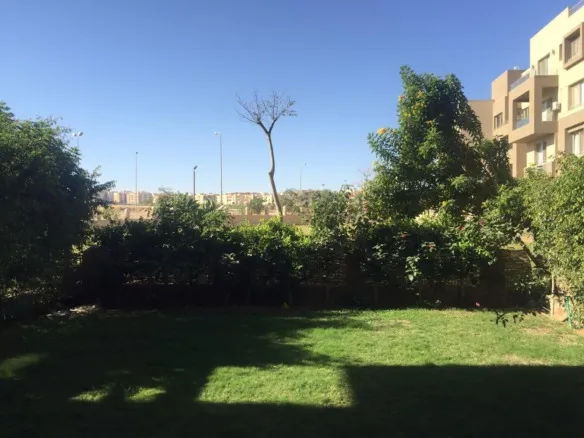 Gardens inside Palm Hills New Cairo compound - حدائق داخل كمبوند بالم هيلز القاهرة الجديدة