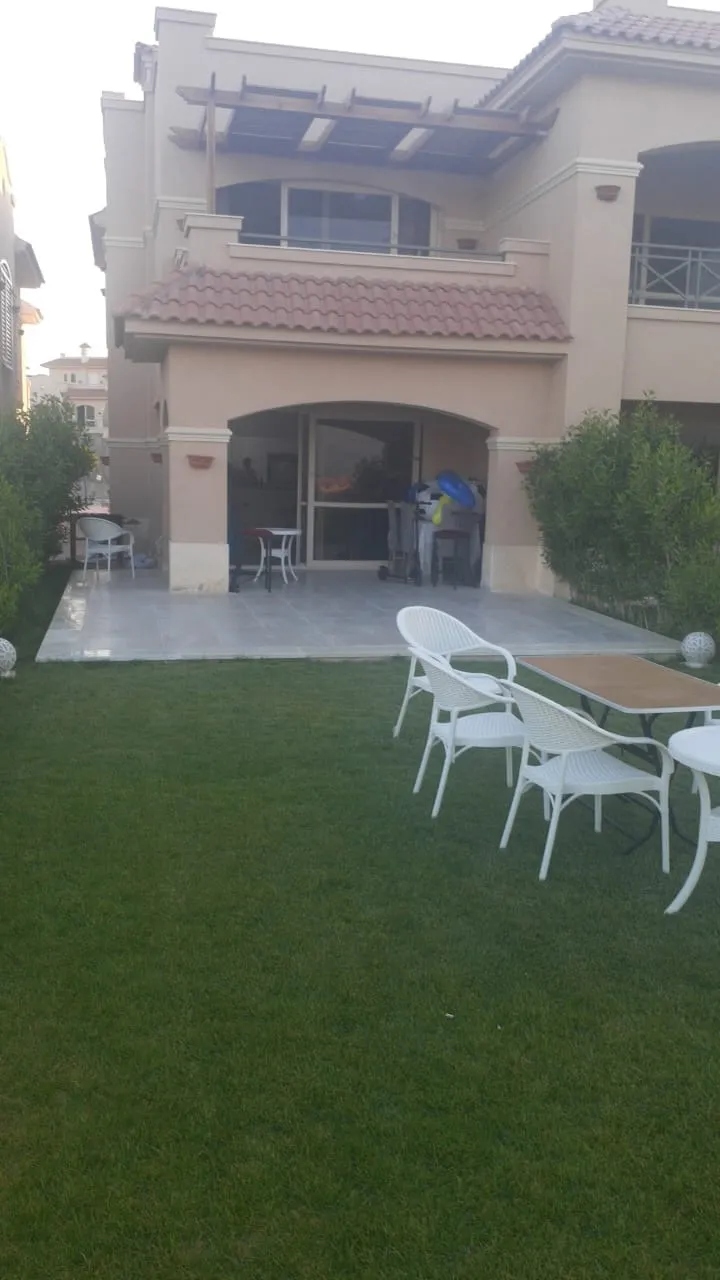 Twin house facade and private garden in La Vista Bay East, North Coast, twin house for sale | واجهة توين هاوس وحديقة خاصة في لافيستا باي إيست الساحل الشمالي، توين هاوس للبيع