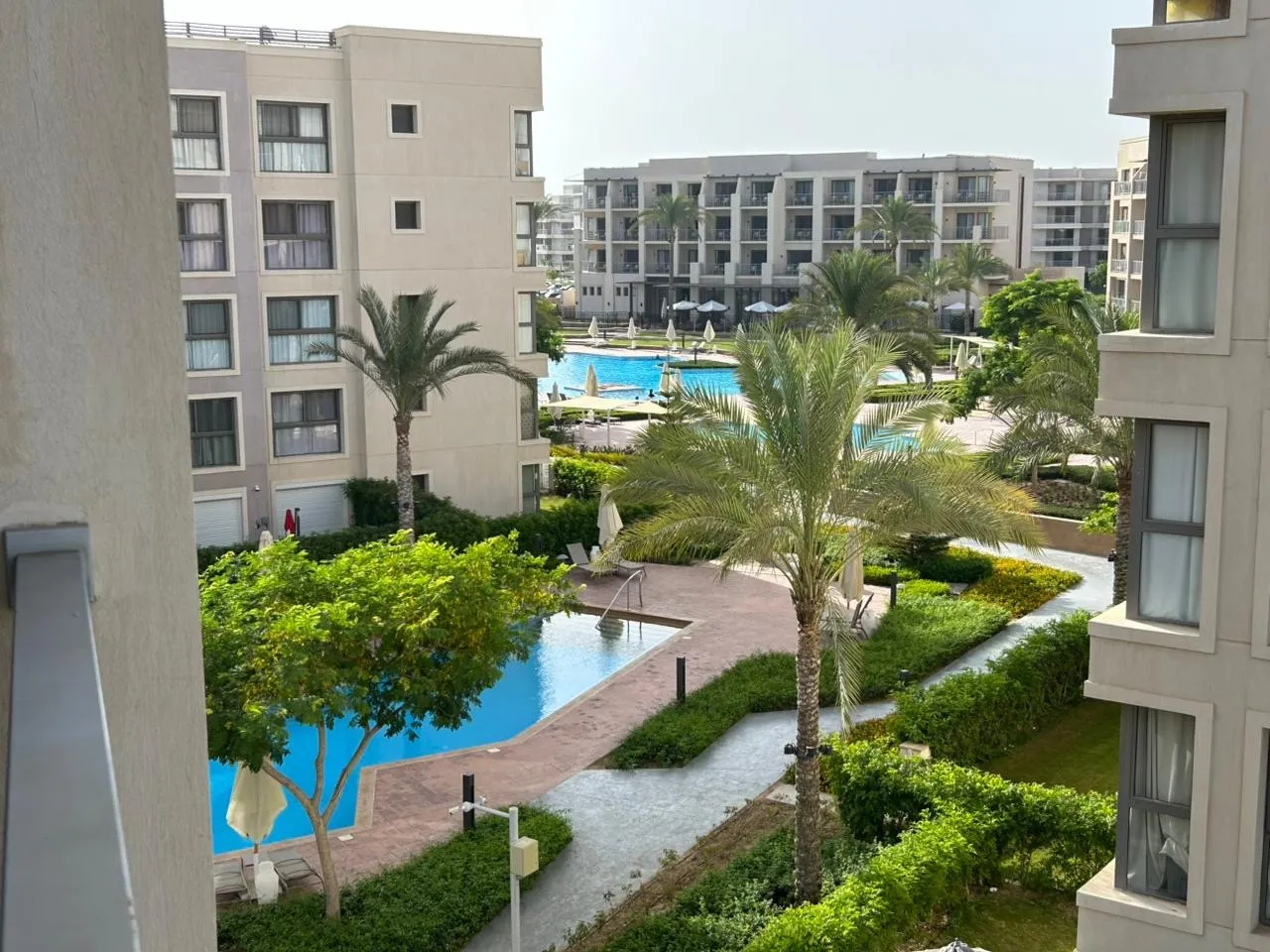 1-marassi-marina2-chalet-rent-239-00 المسبح والحدائق من البلكونة - شاليه في مراسي مارينا 2