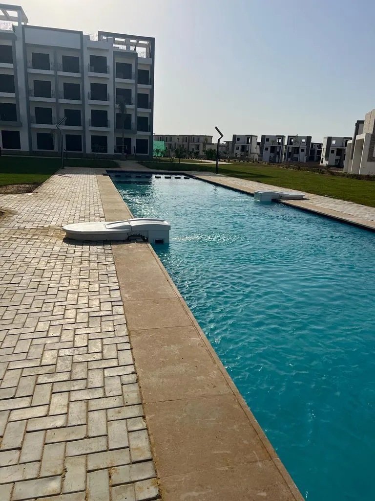 Real general community photograph of Stella Di Mare 2, Ain Sokhna, not the listed chalet or its view | صورة حقيقية عامة لستيلا دي ماري 2 بالعين السخنة وليست للشاليه المعروض أو إطلالته