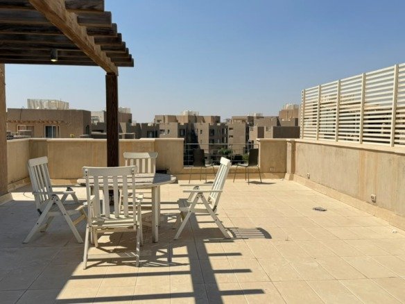 Private roof terrace, The Village penthouse for sale | تراس الروف الخاص، بنتهاوس للبيع في ذا فيلدج