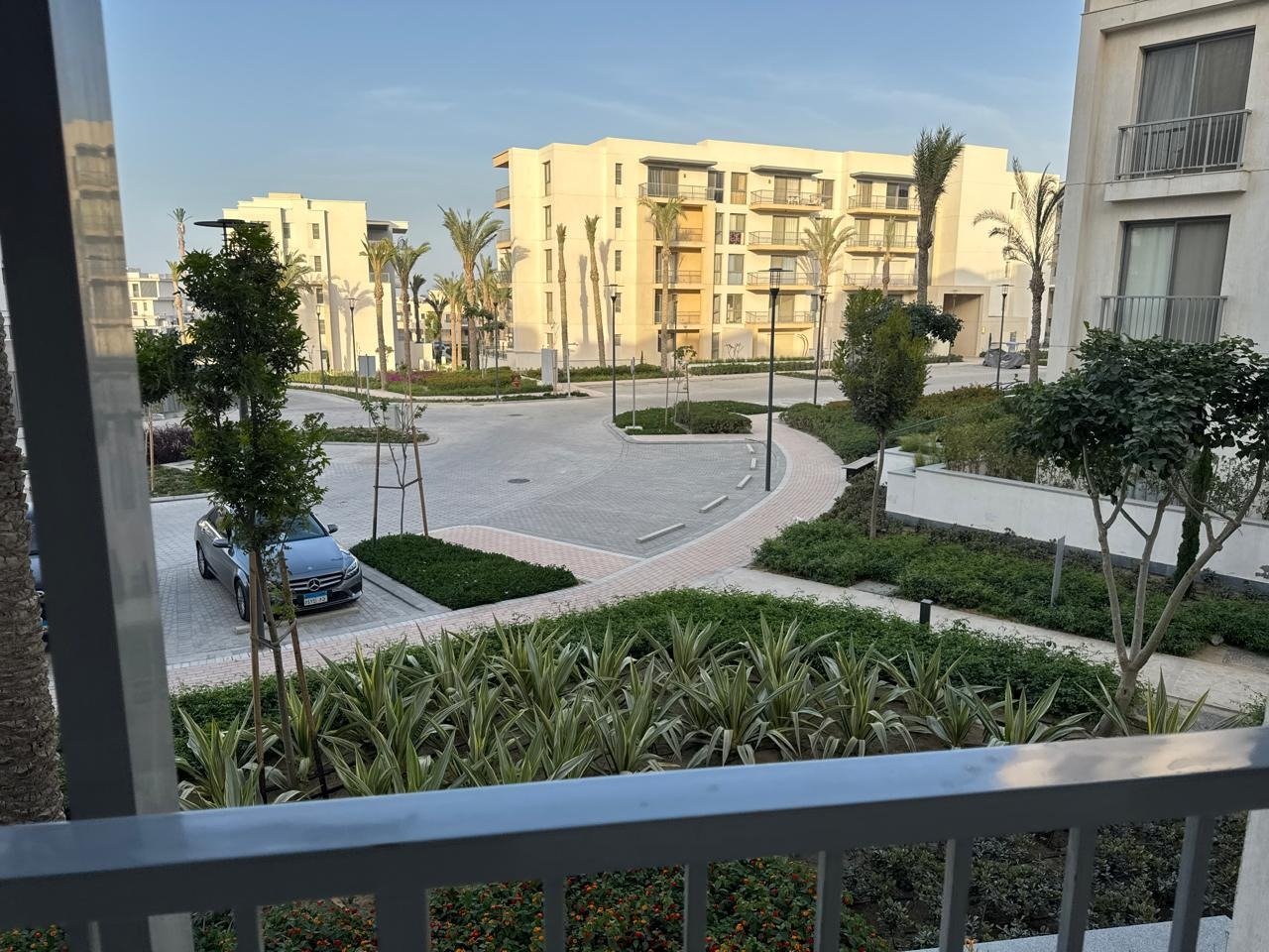 11-marassi-lia-299-00 Courtyard and landscaped view, chalet for rent in Marassi Lia, North Coast | إطلالة على المساحات المزروعة، شاليه للإيجار في مراسي ليا، الساحل الشمالي