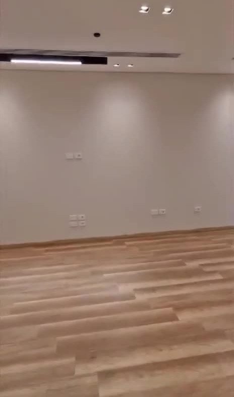 Empty room with wooden floor - office in Hyde Park, New Cairo