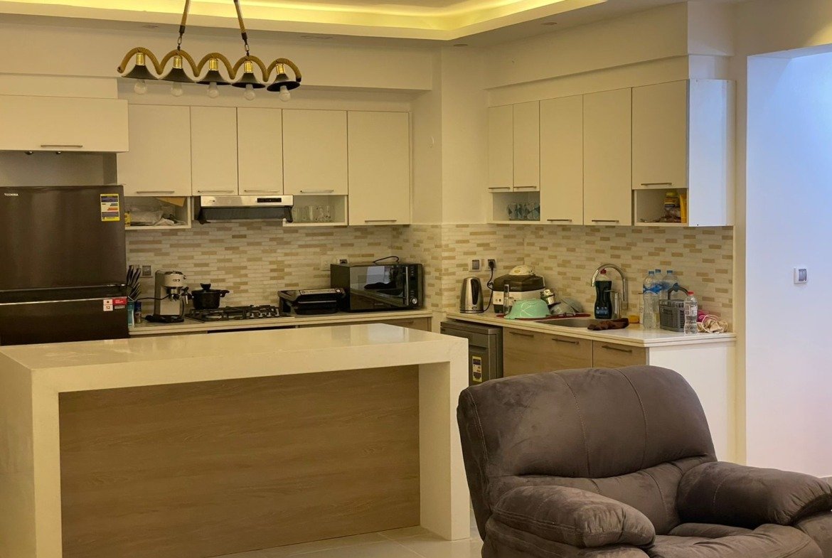 Equipped American kitchen, Marassi Marina 1 North Coast chalet for rent | المطبخ الأمريكي المجهز، شاليه للإيجار في مراسي مارينا 1 الساحل الشمالي