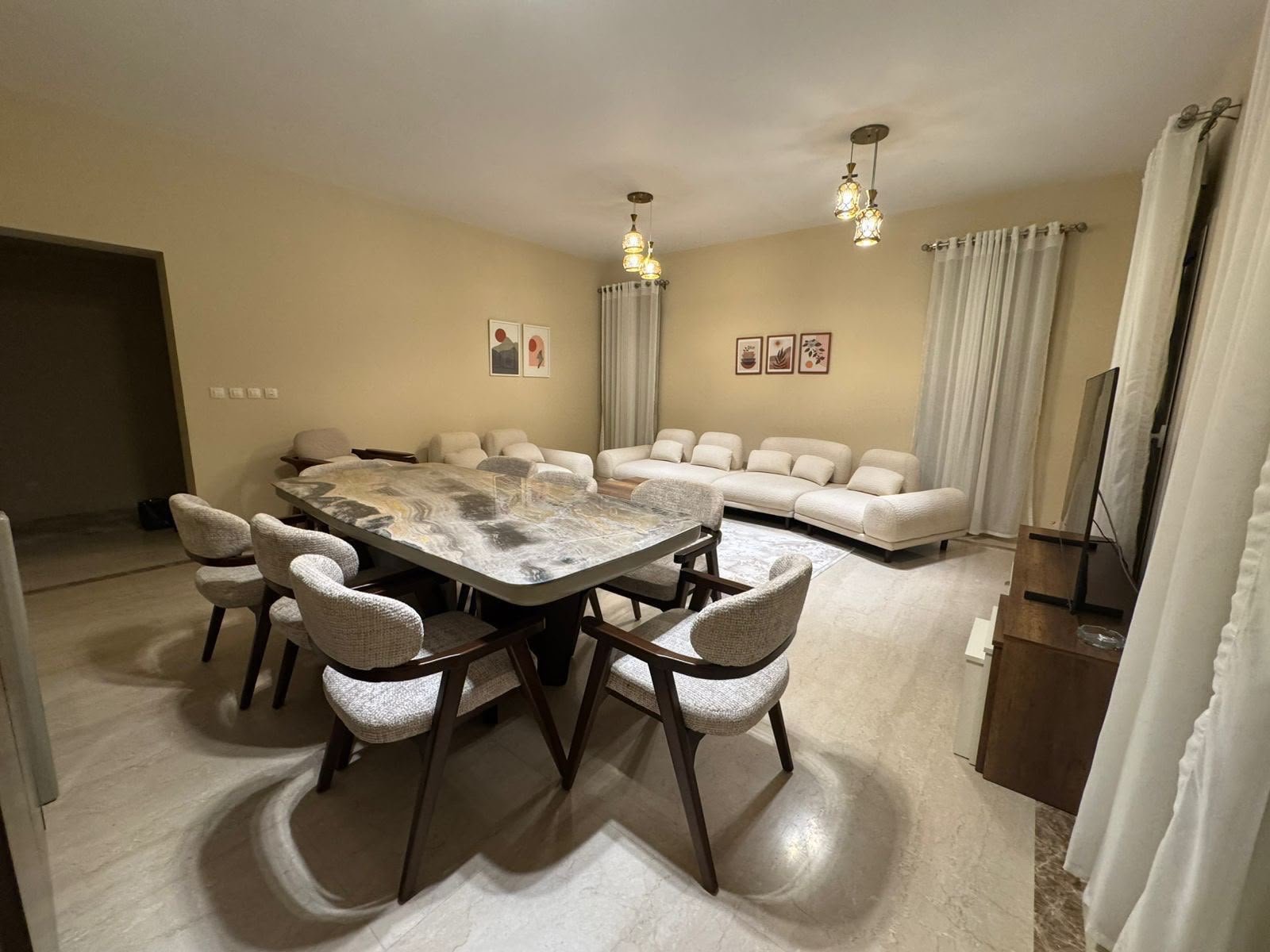 13-mivida-boulevard-apartment-rent-328-03 Dining and reception area, apartment for rent in Mivida Boulevard, New Cairo | منطقة الطعام والريسيبشن، شقة للإيجار في ميفيدا البوليفارد، القاهرة الجديدة