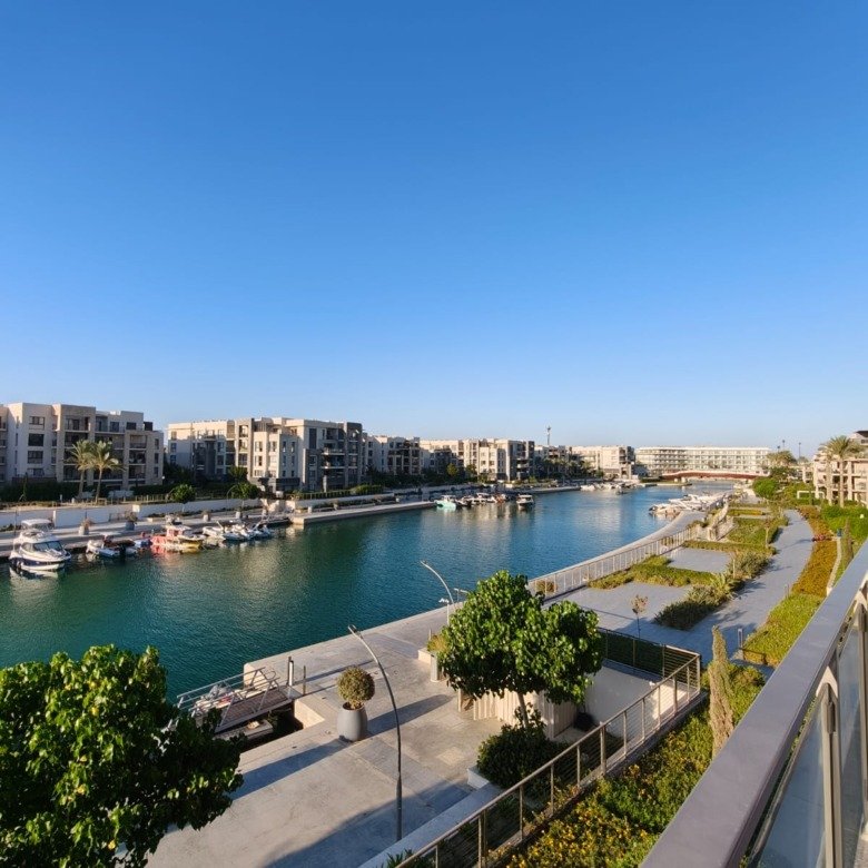 Panoramic canal view, Marassi Marina 2 chalet for rent | إطلالة بانورامية على القناة، شاليه للإيجار في مراسي مارينا 2