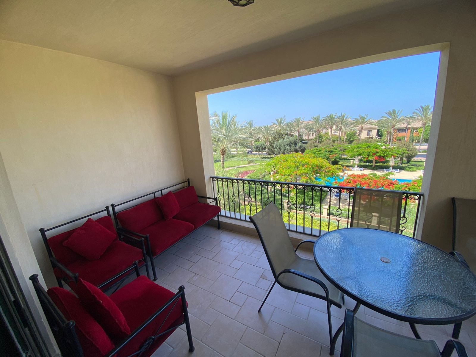 Furnished terrace, chalet for rent in Marassi Catania, North Coast | تراس مفروش، شاليه للإيجار في مراسي كاتانيا، الساحل الشمالي