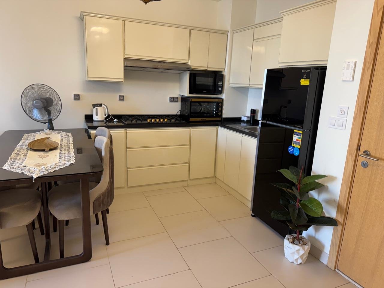 15-marassi-lia-299-04 Equipped kitchen, chalet for rent in Marassi Lia, North Coast | مطبخ مجهز، شاليه للإيجار في مراسي ليا، الساحل الشمالي