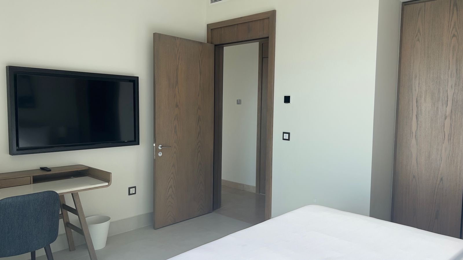 Bedroom television and wardrobe in Marassi, North Coast