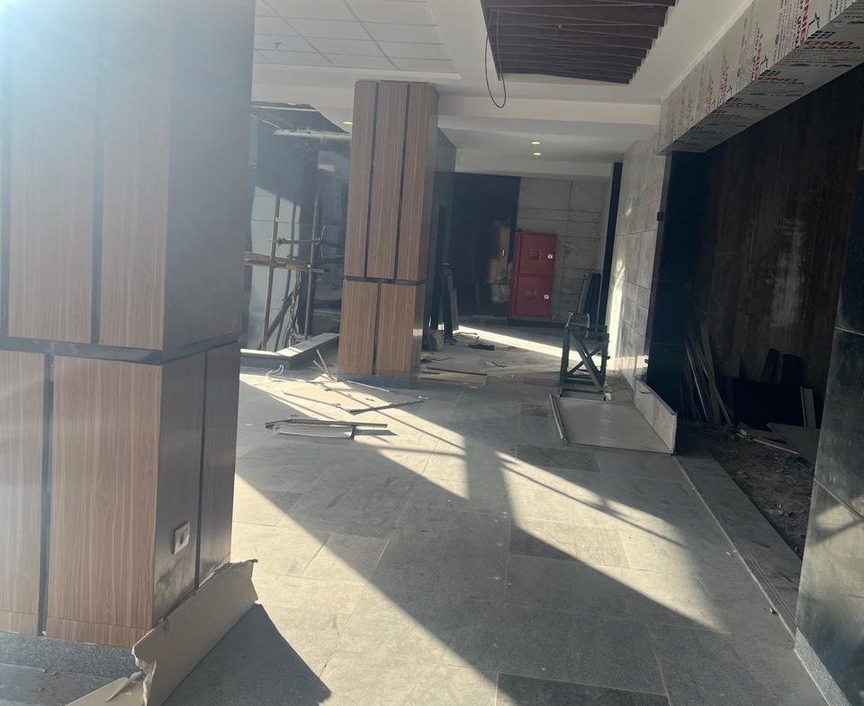 Covered passage beside retail units, Fifth Settlement, New Cairo, shops for sale | ممر مغطى بجوار المحلات، التجمع الخامس، القاهرة الجديدة، محلات للبيع