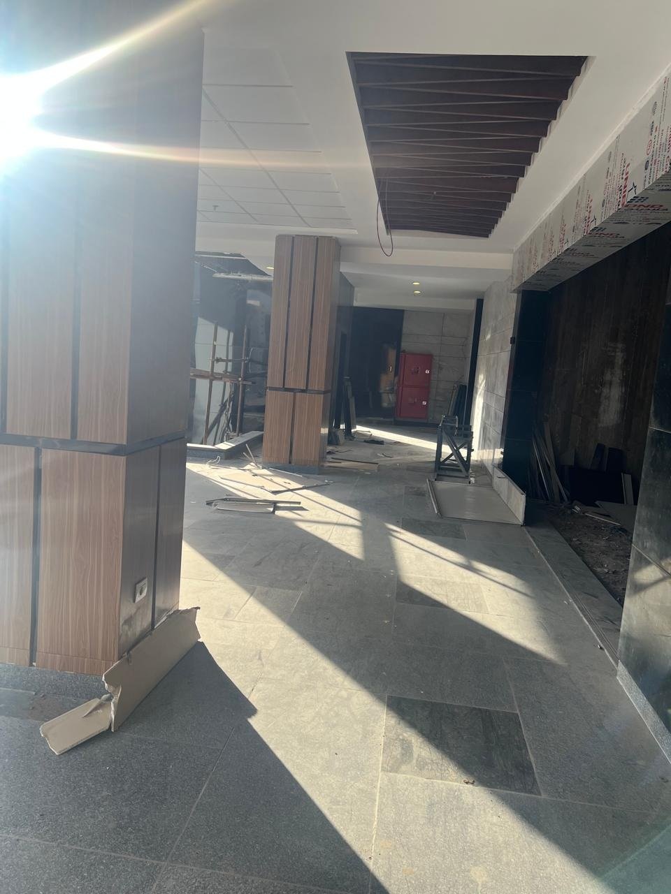 16-90-walk-shops-sale-231-05 Covered passage beside retail units, Fifth Settlement, New Cairo, shops for sale | ممر مغطى بجوار المحلات، التجمع الخامس، القاهرة الجديدة، محلات للبيع