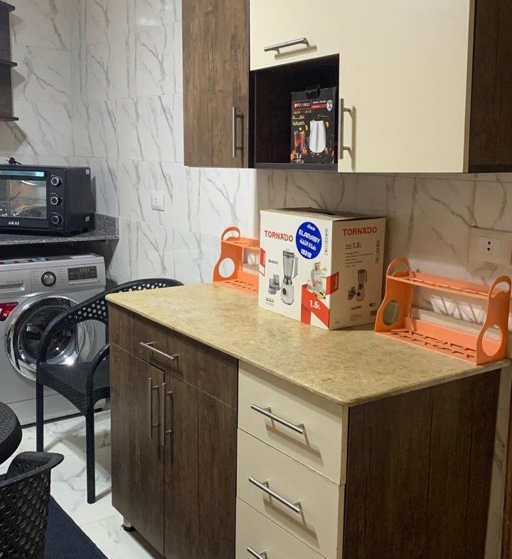 Equipped kitchen, furnished apartment for rent in El-Andalos, Fifth Settlement | مطبخ مجهز، شقة مفروشة للإيجار في الأندلس بالتجمع الخامس