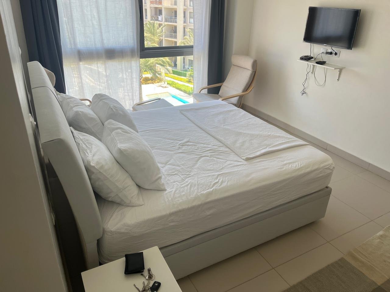 Bedroom with double bed, chalet for sale in Marassi Marina 2, North Coast | غرفة نوم بسرير مزدوج، شاليه للبيع في مراسي مارينا 2، الساحل الشمالي