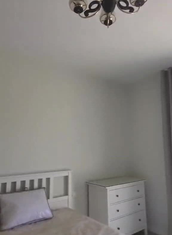 576