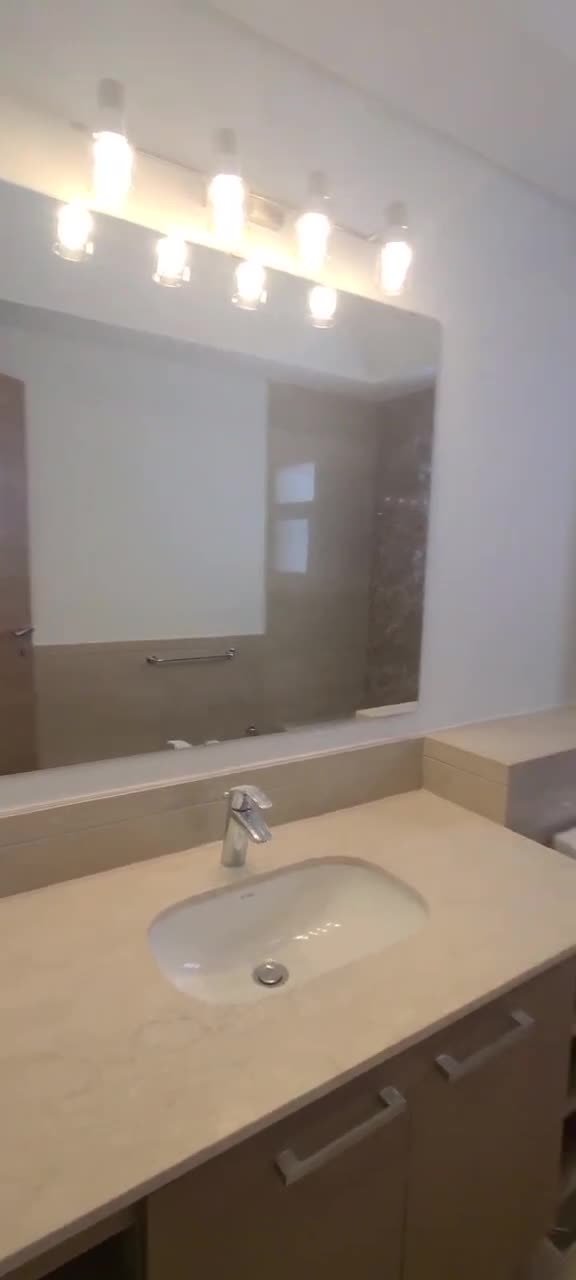 184-mivida-boulevard-apartment-rent-324-09 Bathroom vanity and mirror, apartment for rent in Mivida Boulevard, New Cairo | حوض ومرآة الحمام، شقة للإيجار في ميفيدا البوليفارد، القاهرة الجديدة