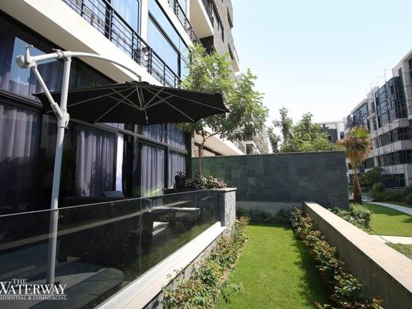 Garden and terrace, duplex for sale in Waterway 1, New Cairo | الحديقة والتراس، دوبلكس للبيع في واتر واي 1، القاهرة الجديدة