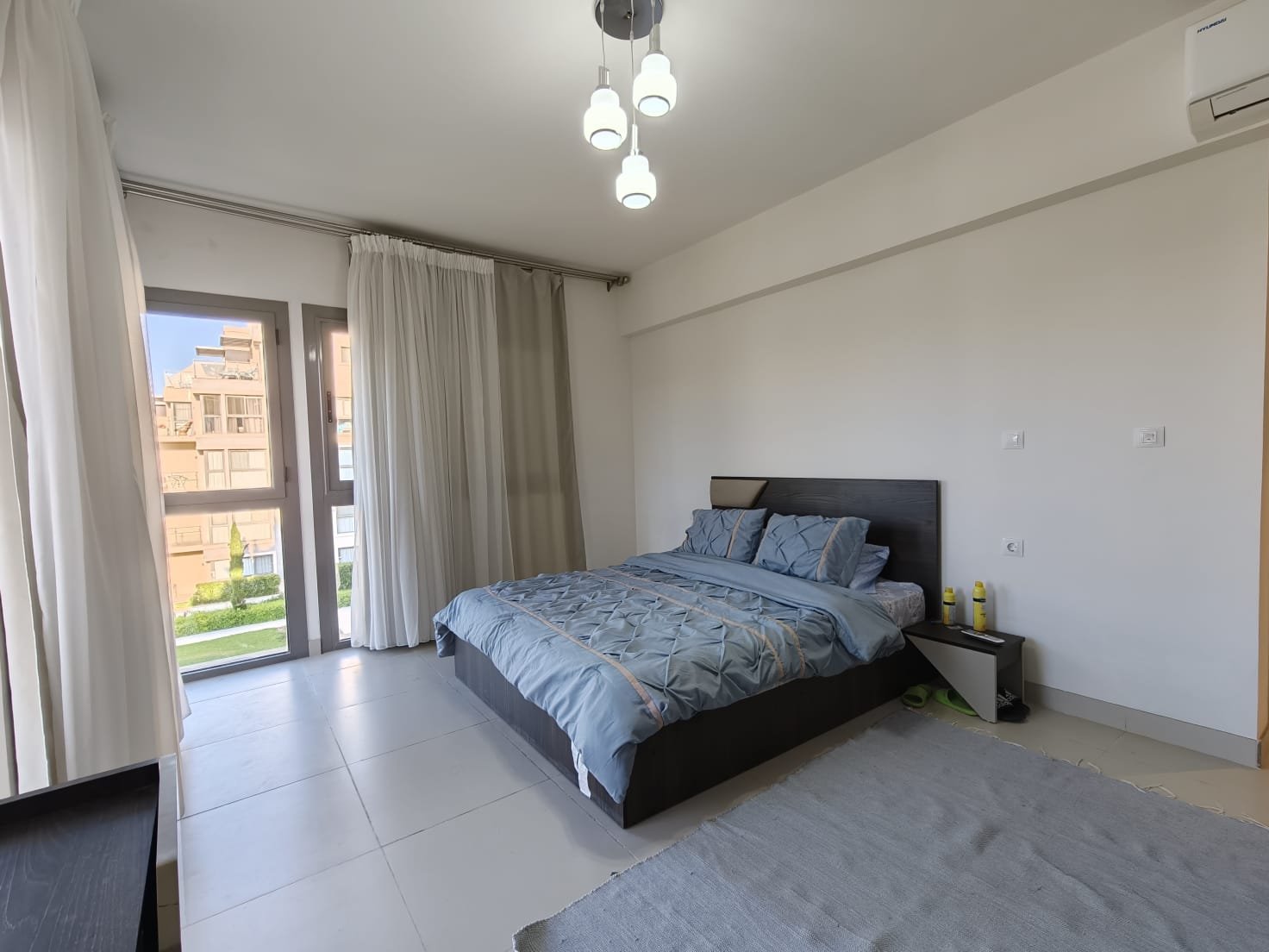 Double bedroom, Marassi Marina 2 chalet for rent | غرفة بسرير مزدوج، شاليه للإيجار في مراسي مارينا 2