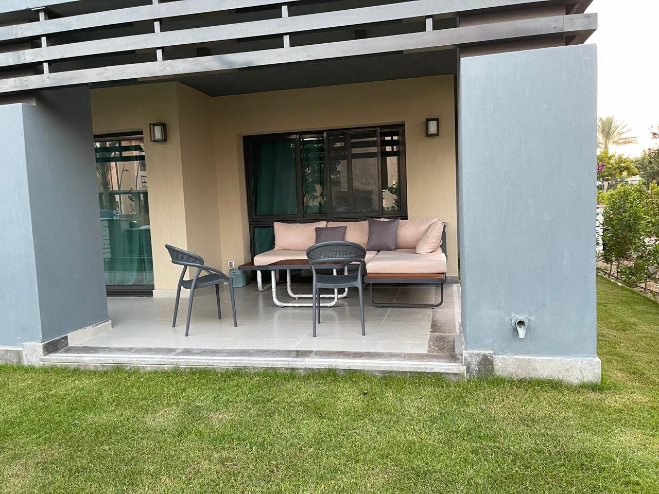 23-marassi-marina-297-00 Chalet exterior and private garden, chalet for rent in Marassi Marina 1, North Coast | واجهة الشاليه والحديقة الخاصة، شاليه للإيجار في مراسي مارينا 1، الساحل الشمالي