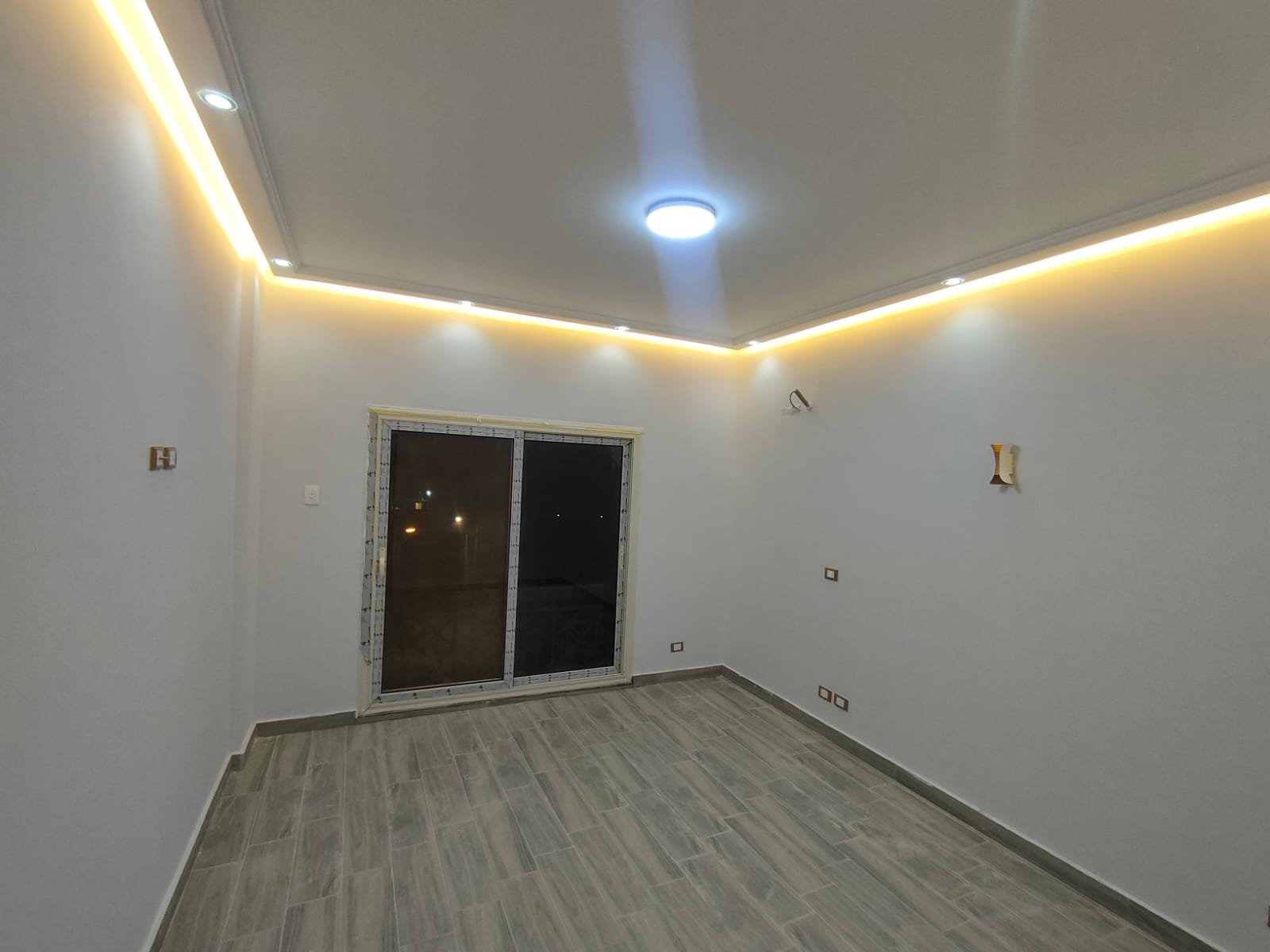 Second unfurnished room, Paradise El Mohandeseen apartment for rent | غرفة ثانية غير مفروشة، شقة للإيجار في براديس المهندسين
