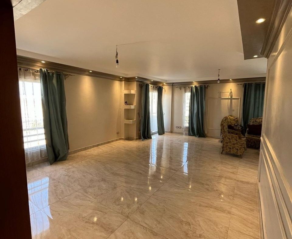 Spacious reception, The Square apartment for rent | ريسيبشن واسع، شقة للإيجار في ذا سكوير