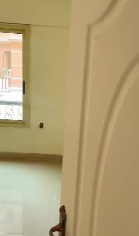 Second unfurnished room, Kemet Compound apartment for rent | غرفة ثانية غير مفروشة، شقة للإيجار في كمبوند كيميت