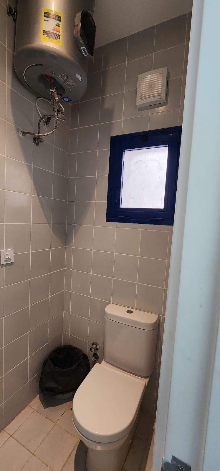 39-marassi-greek-294-08 Bathroom toilet, villa for rent in Marassi Greek Village, North Coast | مرحاض الحمام، فيلا للإيجار في مراسي جريك، الساحل الشمالي