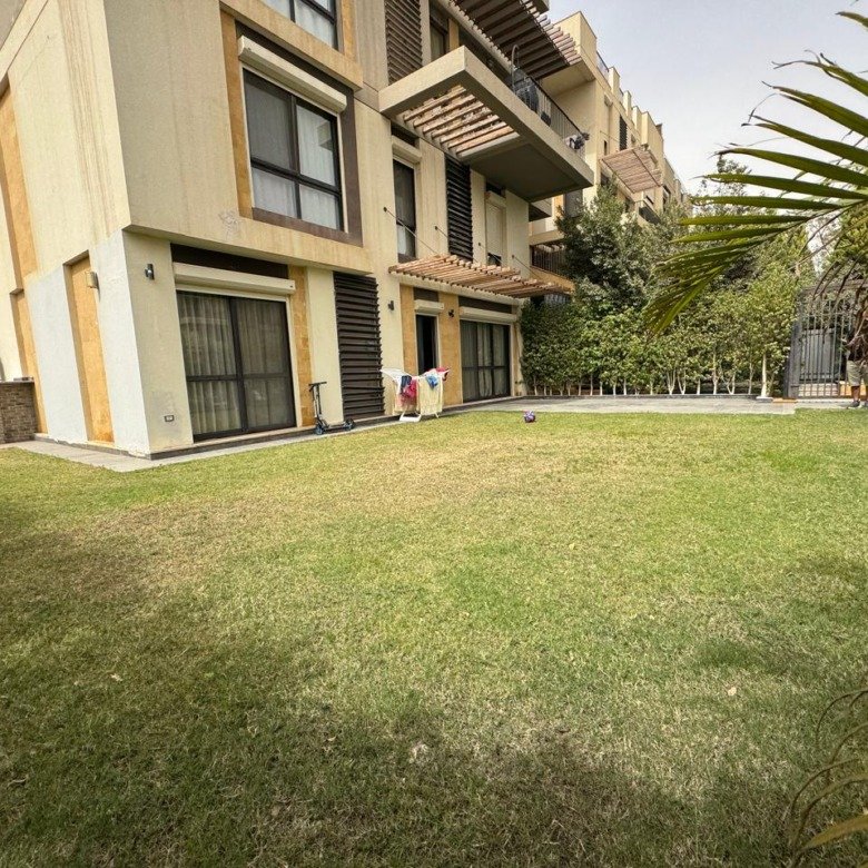 Eastown duplex private garden and exterior | الحديقة الخاصة وواجهة دوبلكس إيستاون