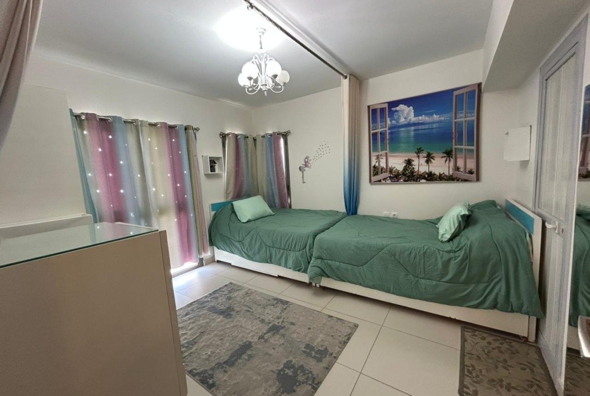 Bedroom with two beds, Marassi Marina 2 North Coast chalet for rent | غرفة بسريرين، شاليه للإيجار في مراسي مارينا 2 الساحل الشمالي