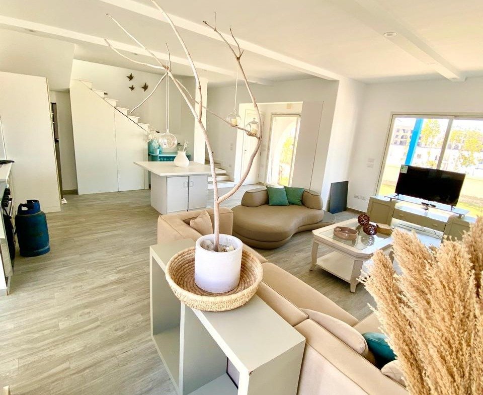 Twinhouse for Sale in Mountain View North Coast - 4 Bedrooms, Lagoon View