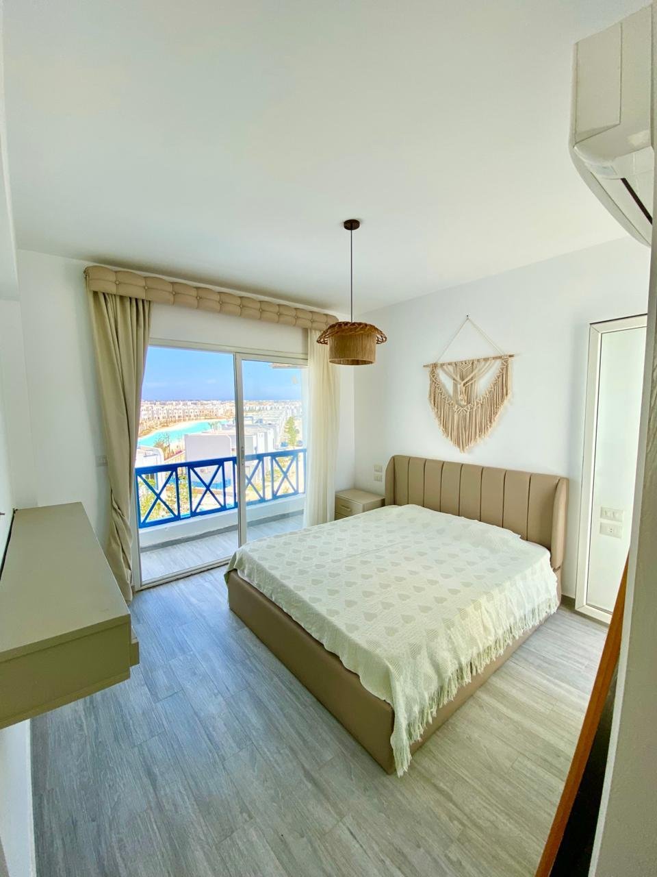 Twinhouse for Sale in Mountain View North Coast - 4 Bedrooms, Lagoon View