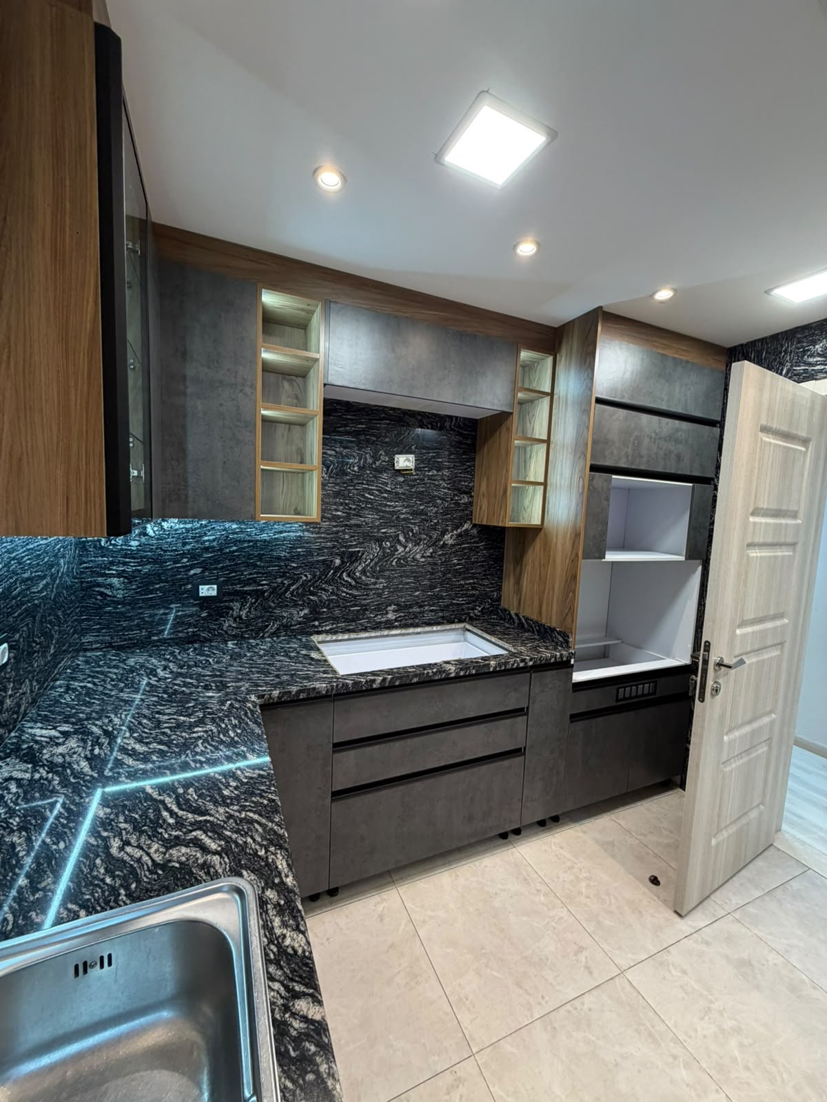 Apartment for Sale in Madinaty B12 - 8 Bedrooms, Garden View
